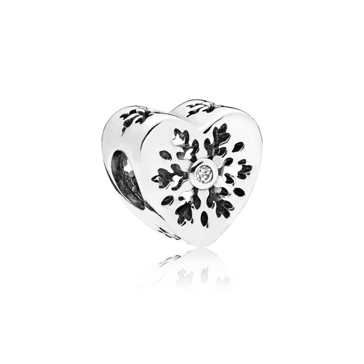Charms Śnieżne serce 796359CZ
